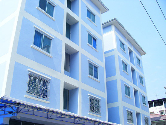 1 Bed Condo — photo 1