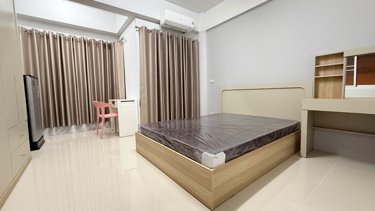 1 Bed Condo · Mueang Chon Buri, chon_buri — photo 1