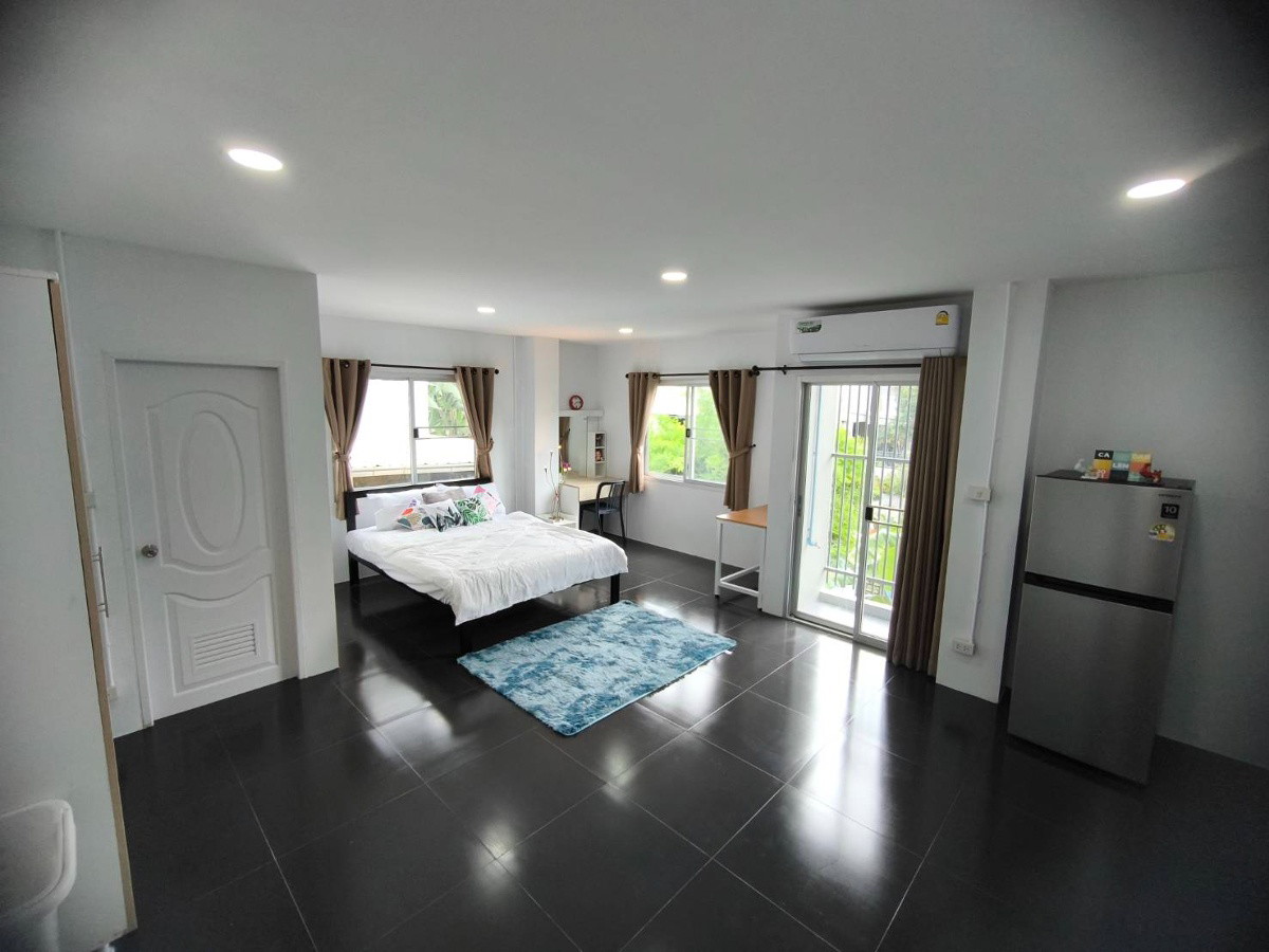 1 Bed Condo · Bang Khun Thian, bangkok — photo 1