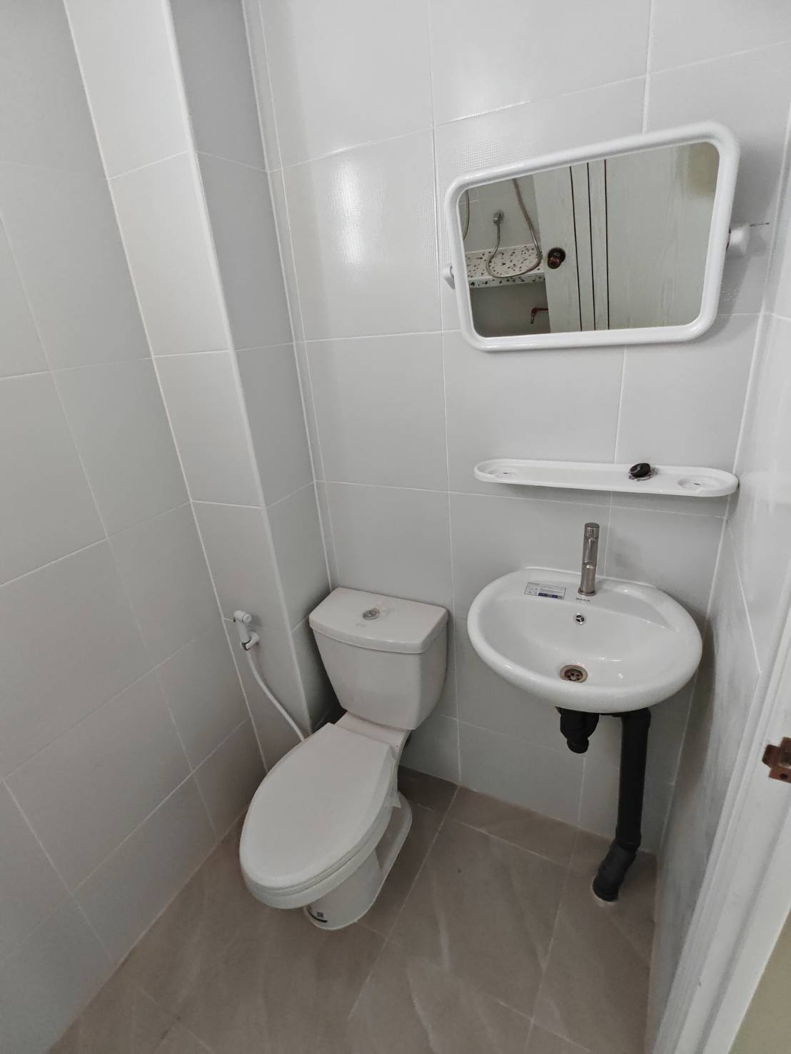 1 Bed Condo — photo 2