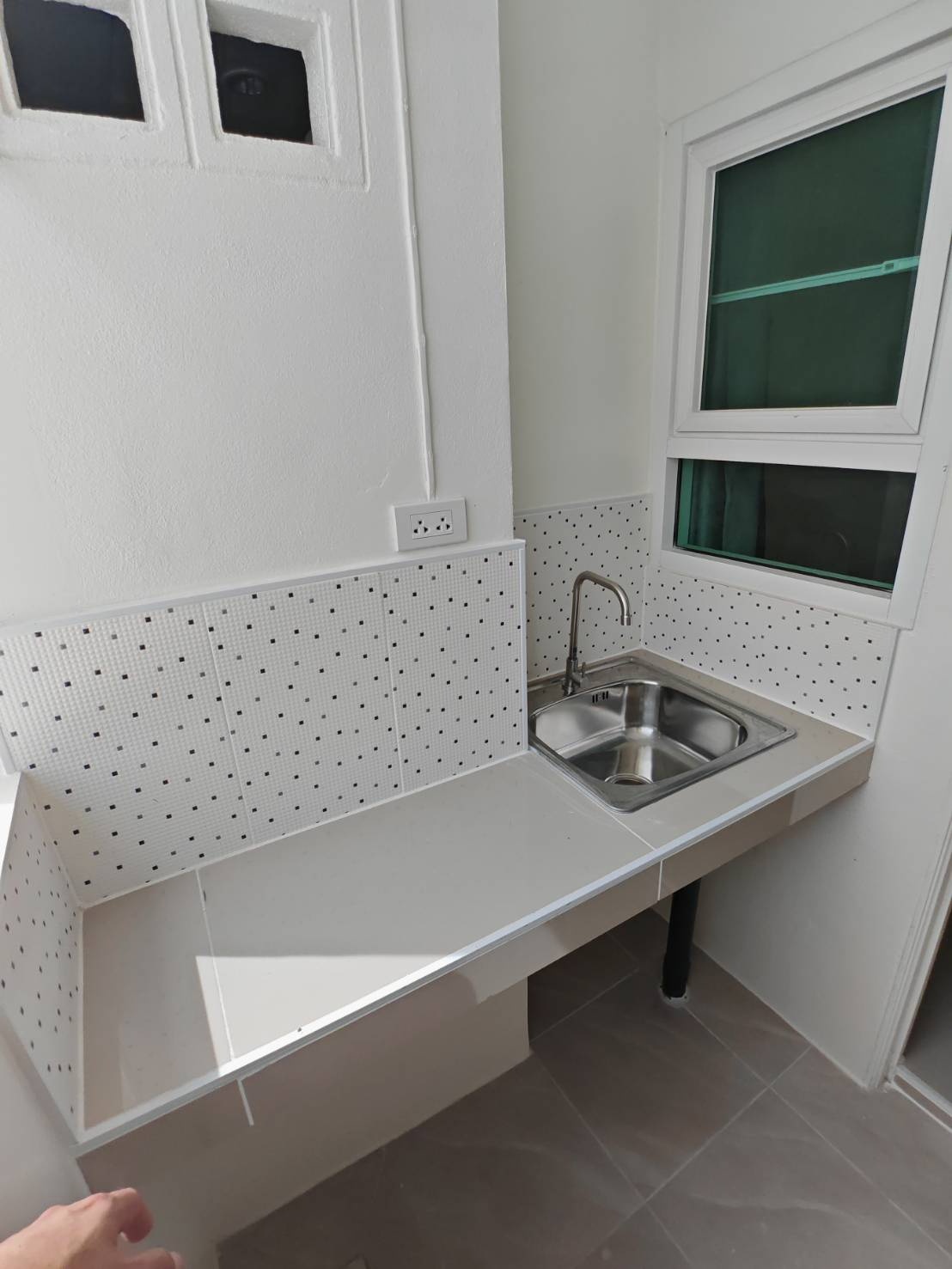 1 Bed Condo — photo 3
