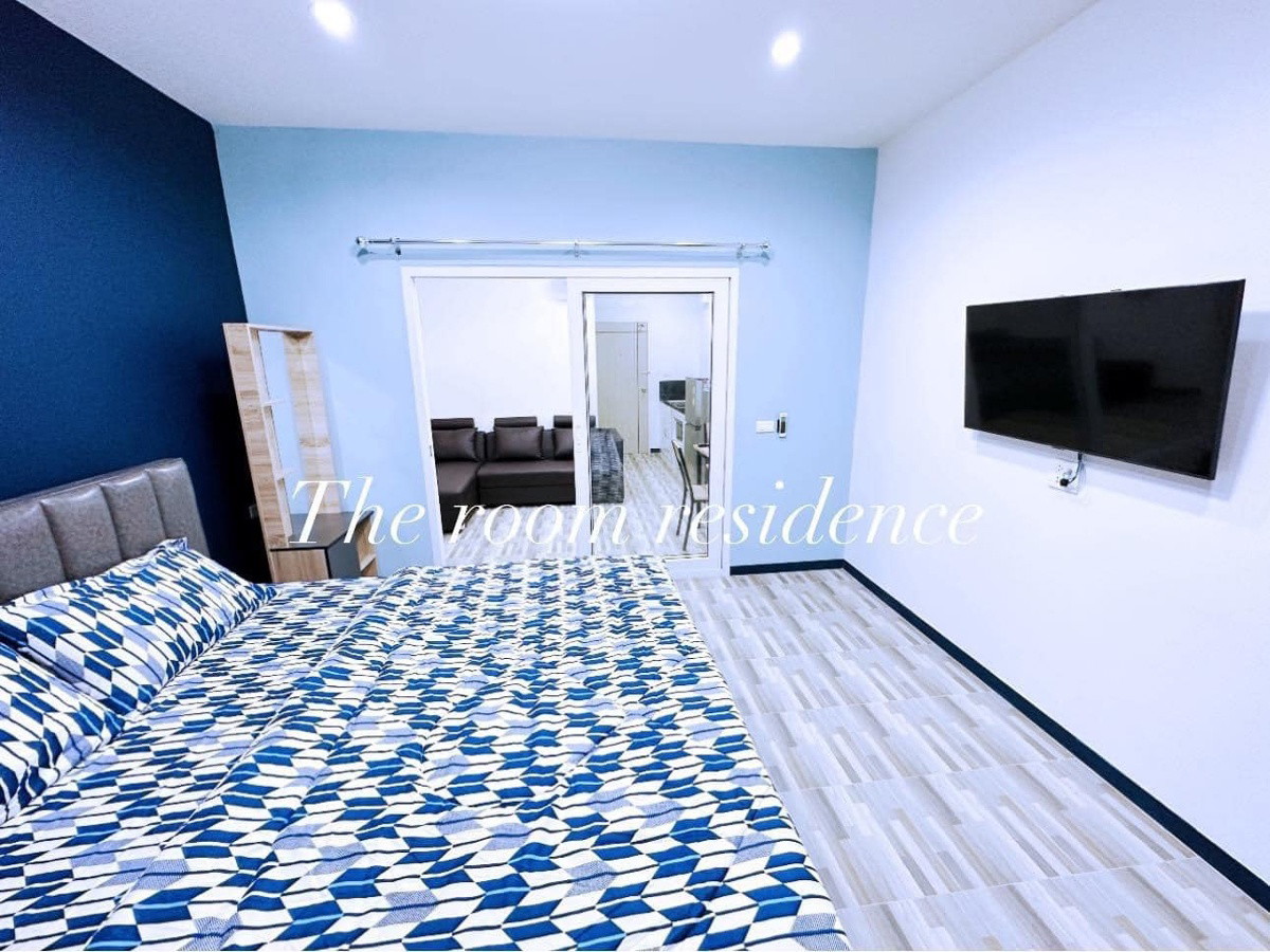 1 Bed Condo — photo 1