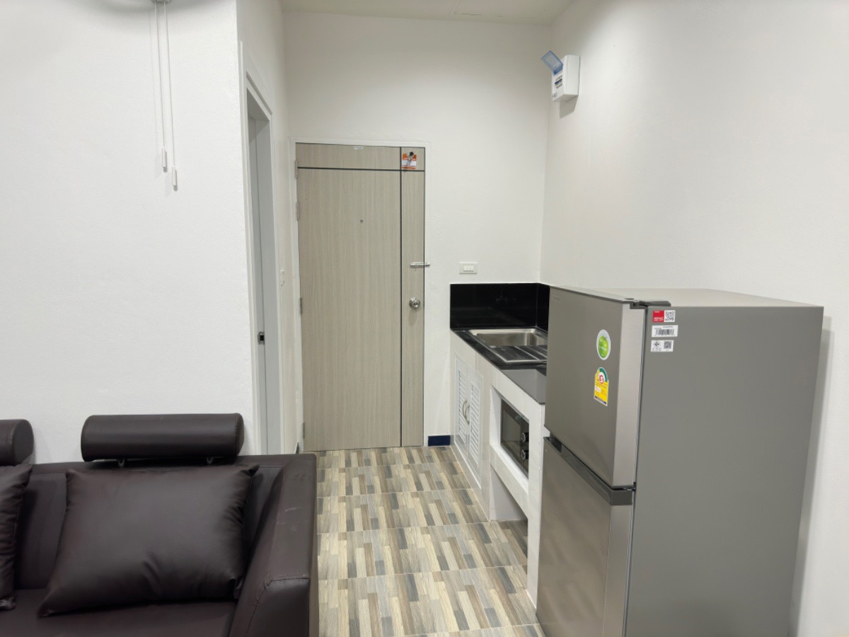 1 Bed Condo — photo 3