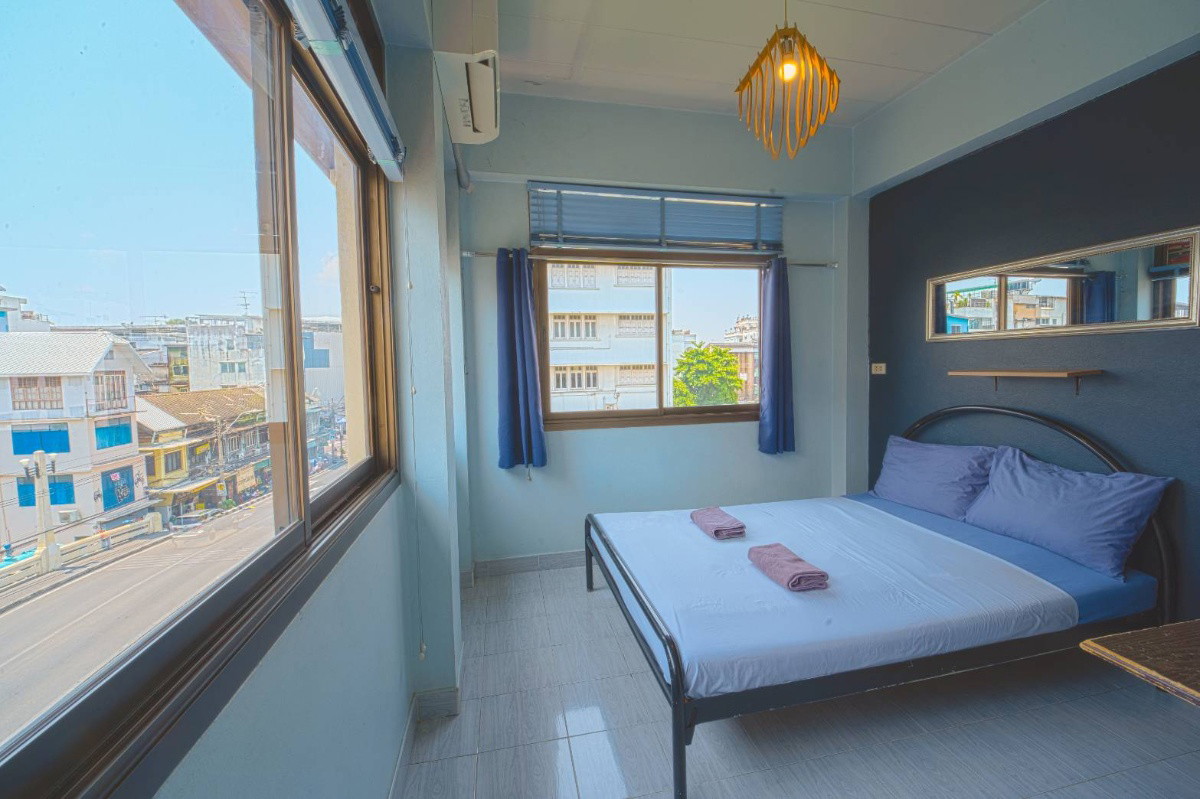 Condo · Phra Nakhon, bangkok — photo 1