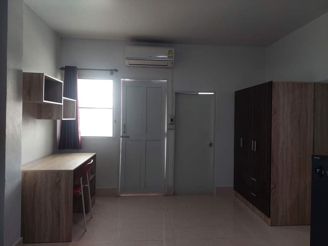 1 Bed Condo — photo 4