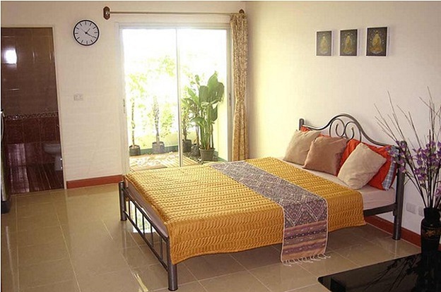 1 Bed Condo — photo 1