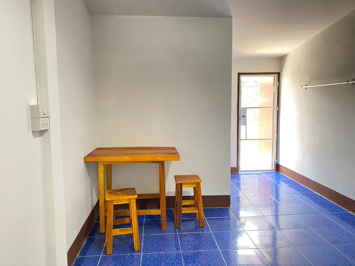 1 Bed Condo — photo 5
