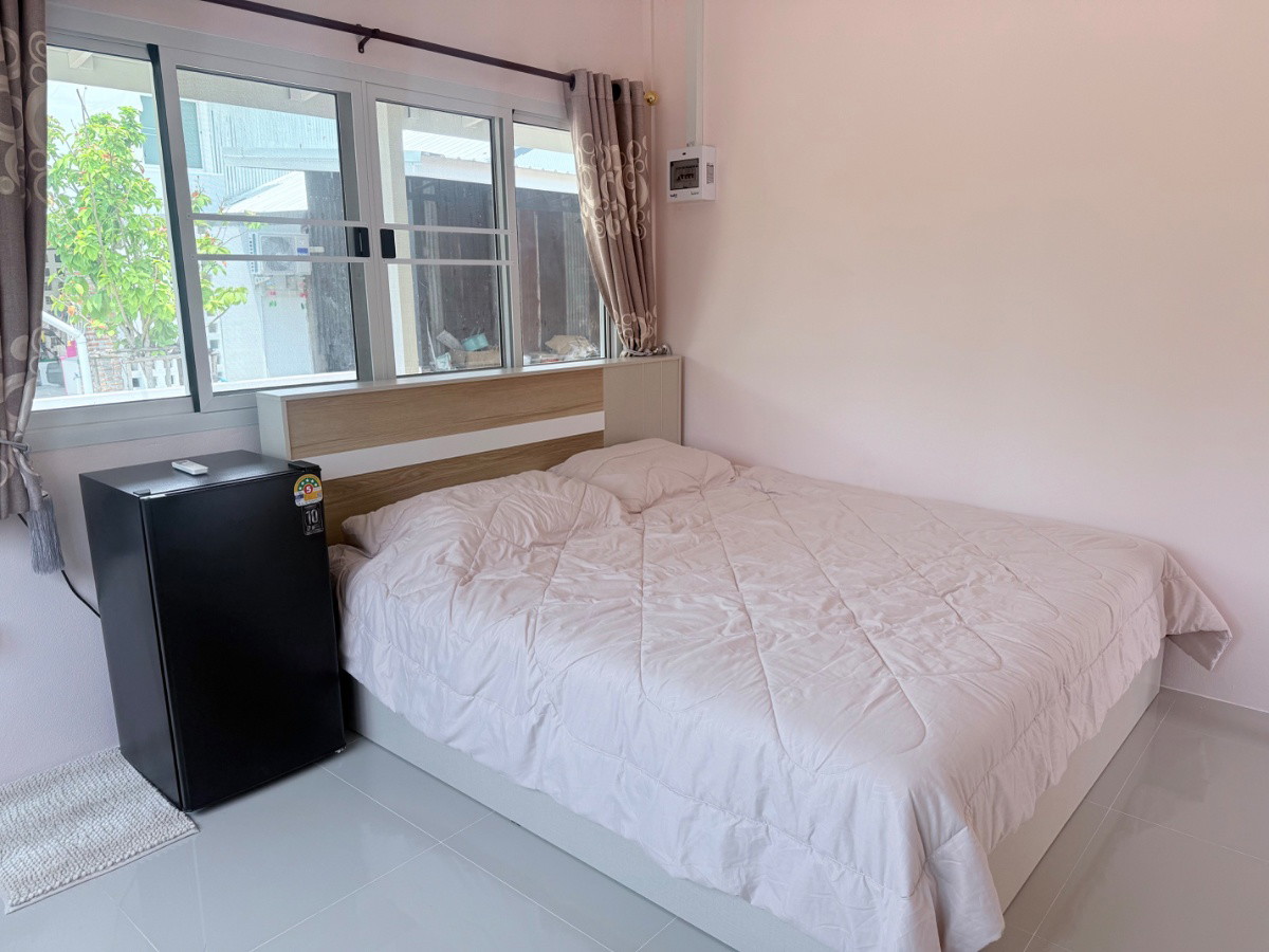 1 Bed Condo — photo 2