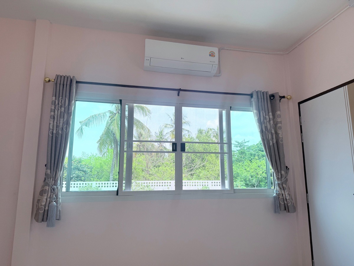 1 Bed Condo — photo 3