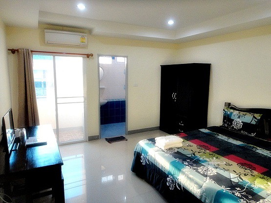 1 Bed Condo — photo 3