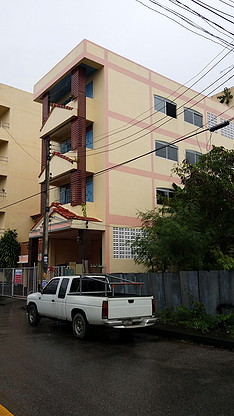 1 Bed Condo — photo 3