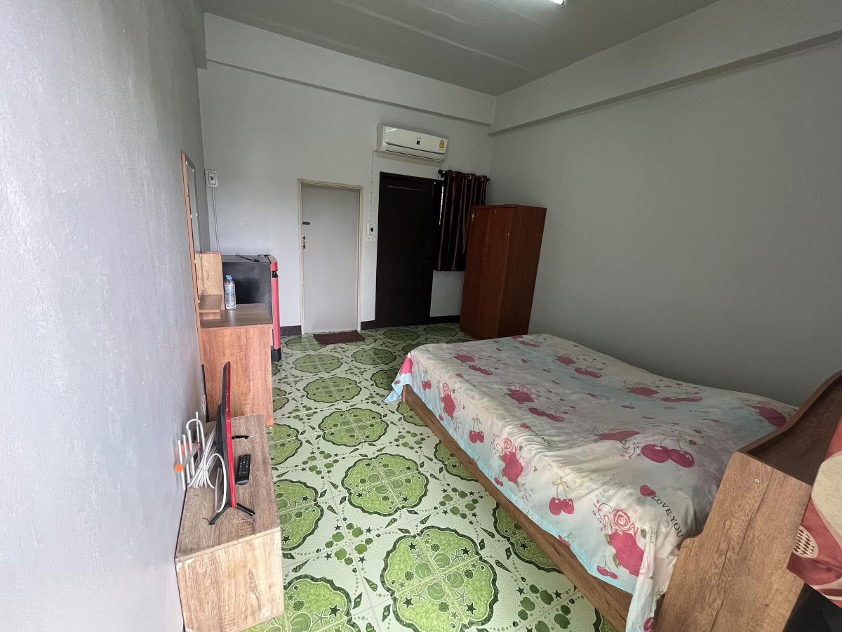 Condo — photo 3