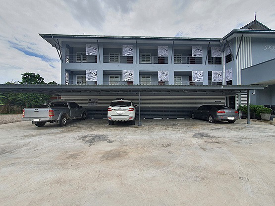 1 Bed Condo — photo 2