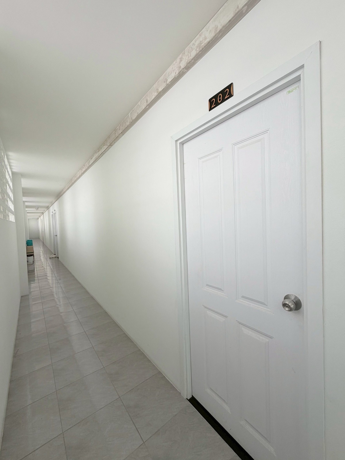 1 Bed Condo — photo 3