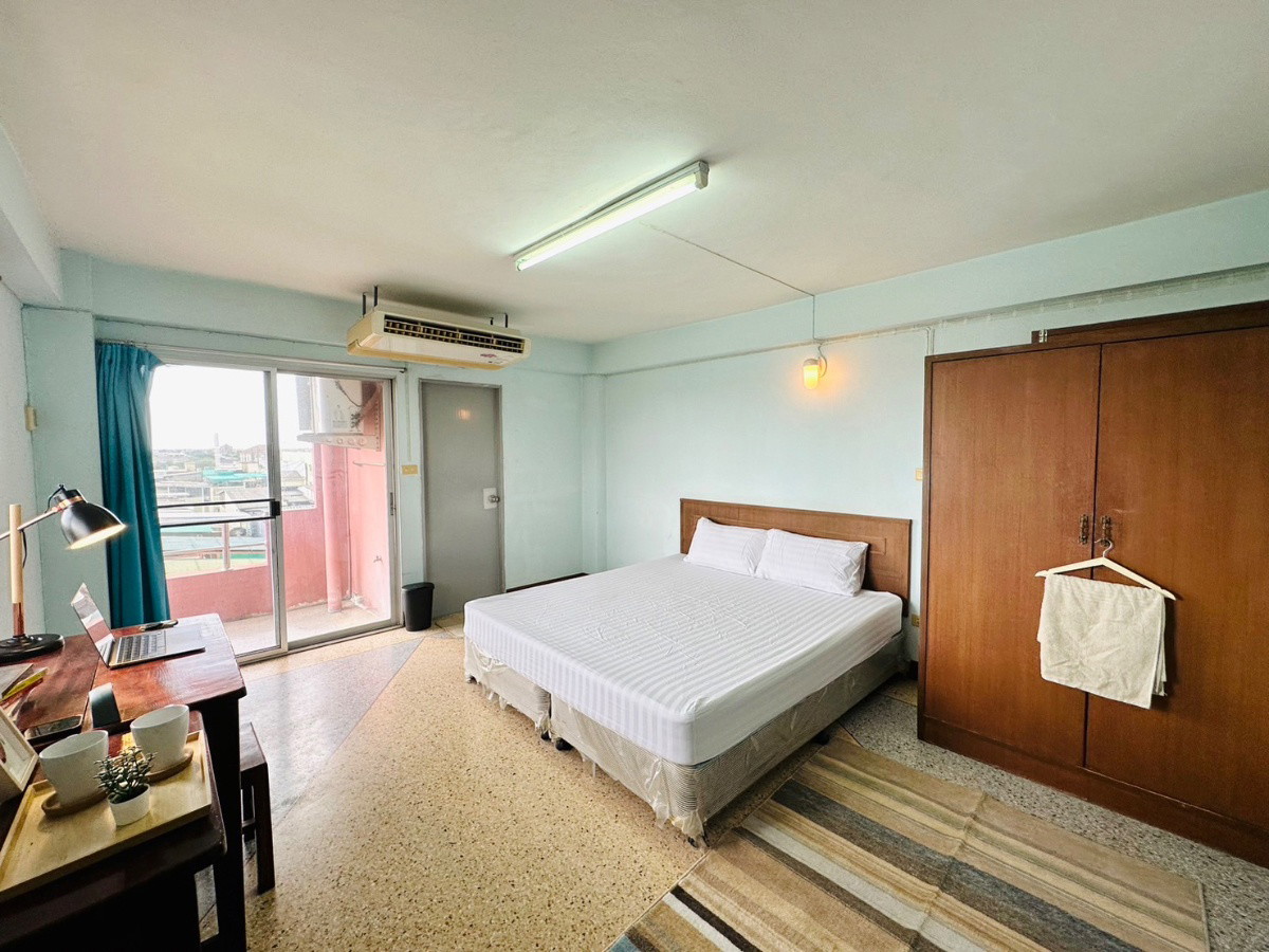 Condo · Bang Khae, bangkok — photo 1