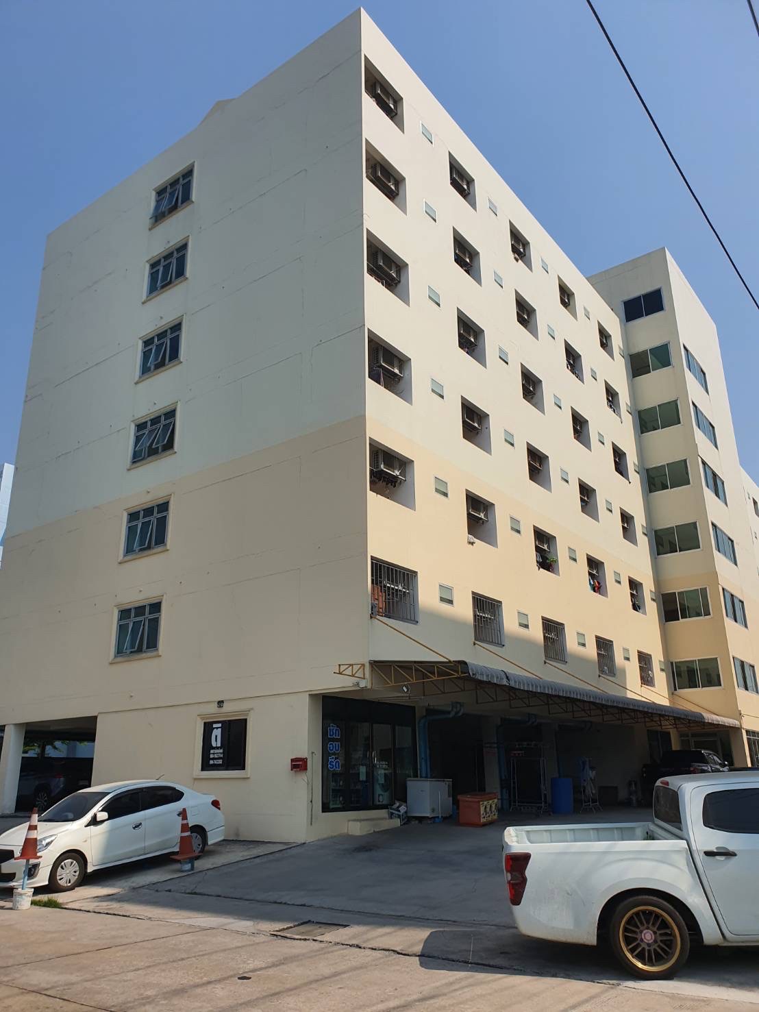 Condo · Mueang Chon Buri, chon_buri — photo 1