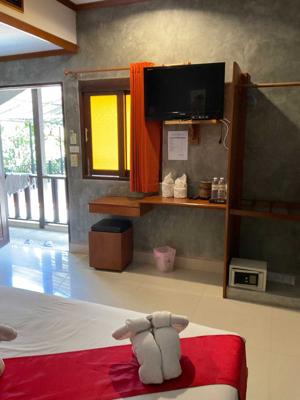 1 Bed Condo — photo 3