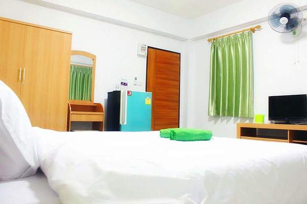 1 Bed Condo — photo 1