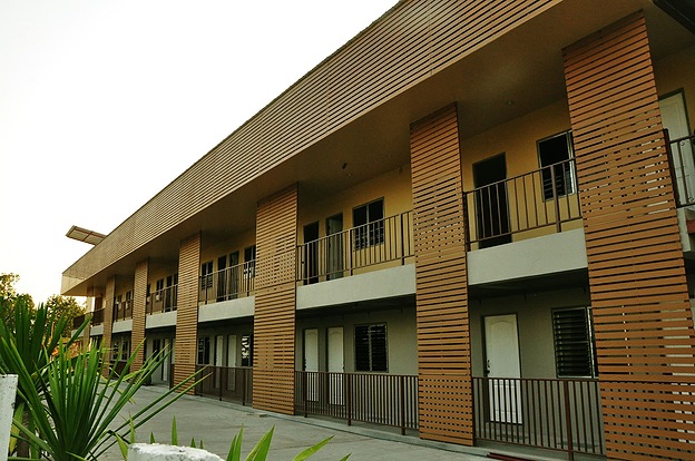 1 Bed Condo — photo 3