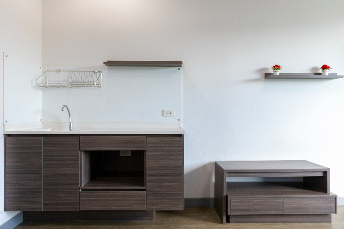 1 Bed Condo — photo 2