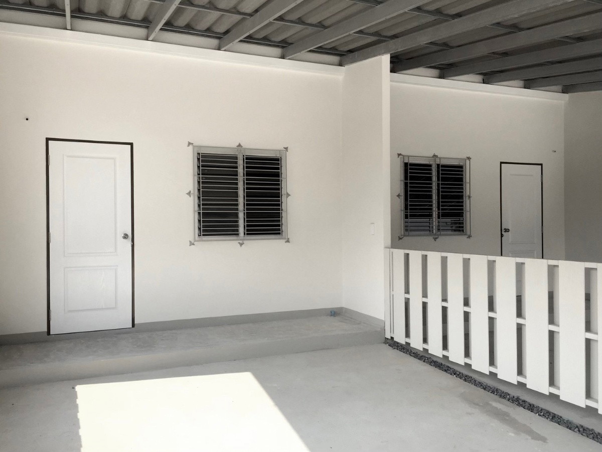 1 Bed Condo — photo 2