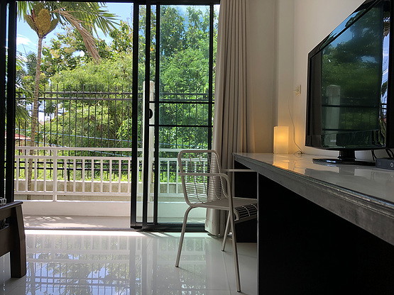 1 Bed Condo — photo 2