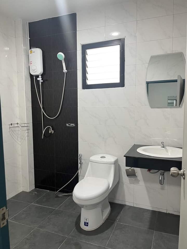 1 Bed Condo — photo 4