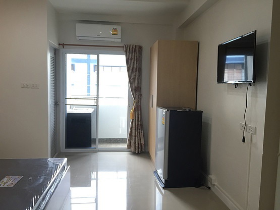 1 Bed Condo — photo 1