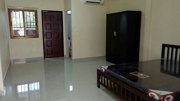 1 Bed Condo — photo 2