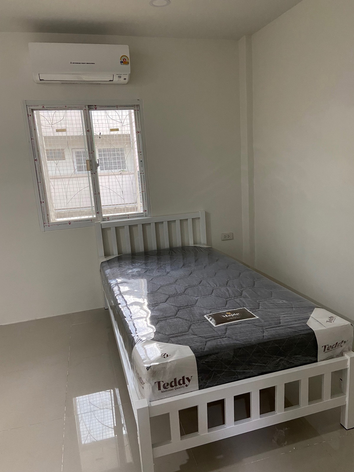 1 Bed Condo · Bang Khun Thian, bangkok — photo 1