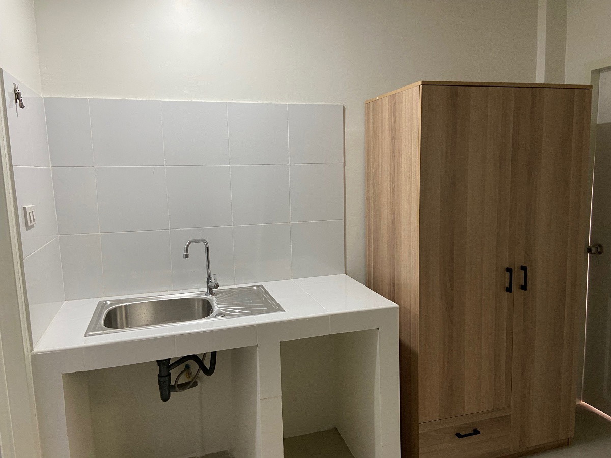1 Bed Condo · Bang Khun Thian, bangkok — photo 2