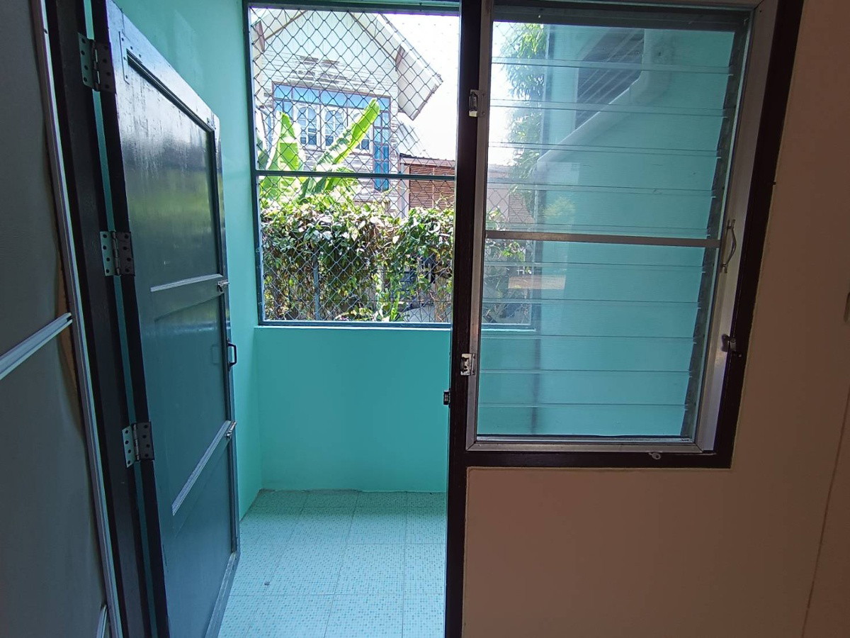 1 Bed Condo — photo 5