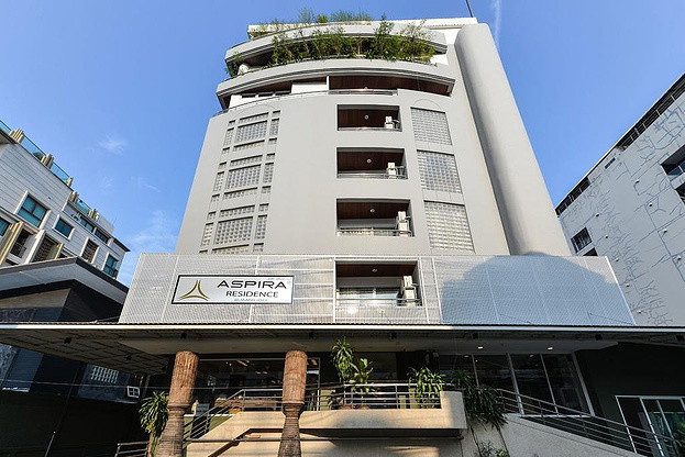 1 Bed Condo · Khlong Toei, bangkok — photo 1