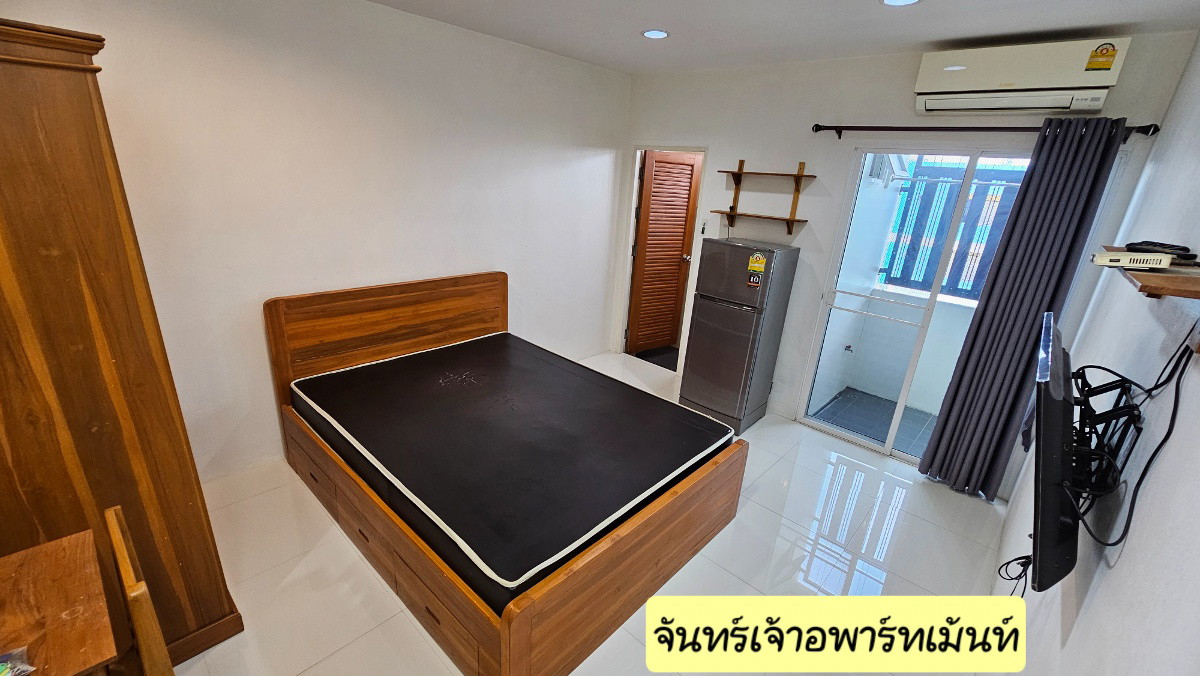 1 Bed Condo · Bangkok Noi, bangkok — photo 4