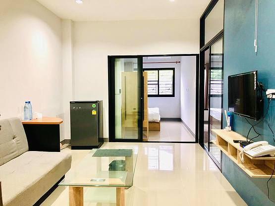 1 Bed Condo — photo 1