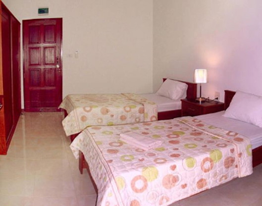 1 Bed Condo — photo 2