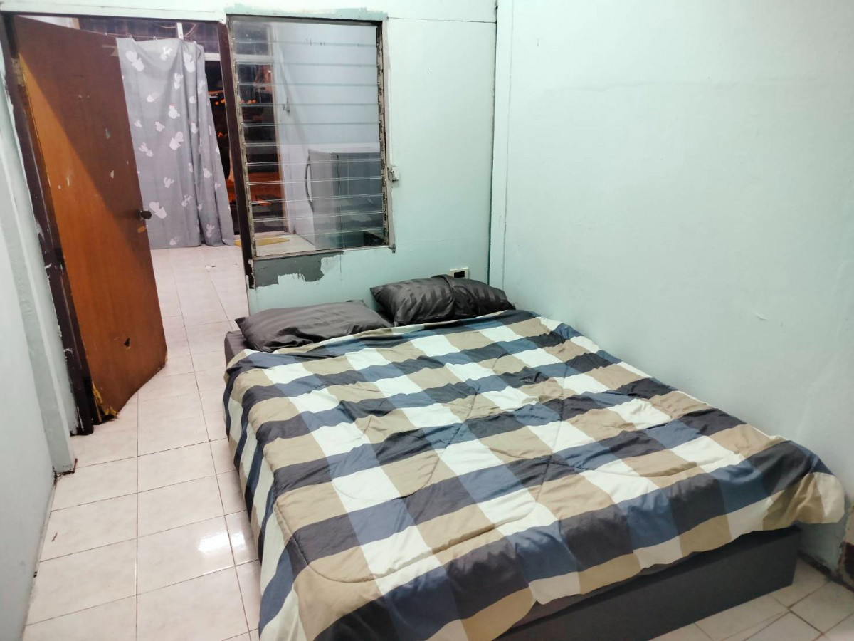 1 Bed Condo — photo 1