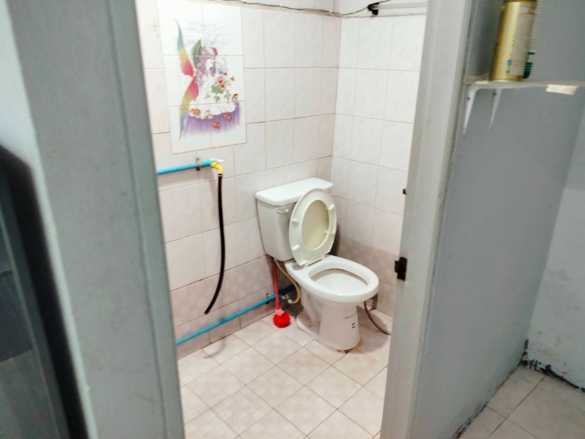 1 Bed Condo — photo 2