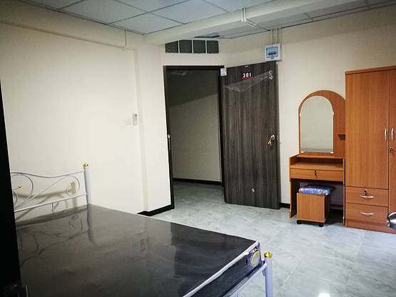 1 Bed Condo · Bangkok Noi, bangkok — photo 1