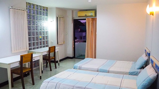 1 Bed Condo — photo 1