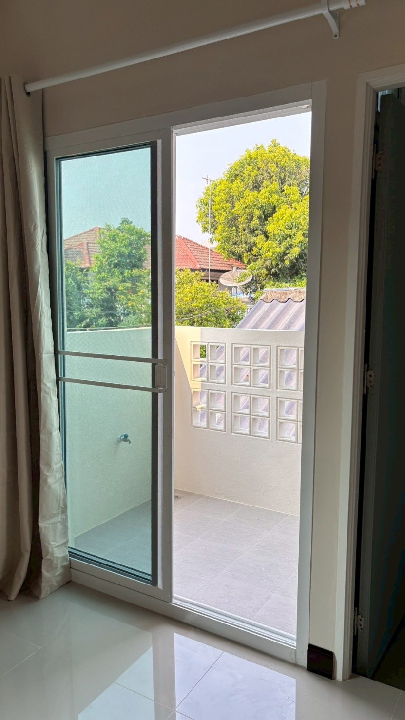1 Bed Condo · Khan Na Yao, bangkok — photo 2