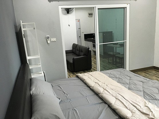 1 Bed Condo — photo 1