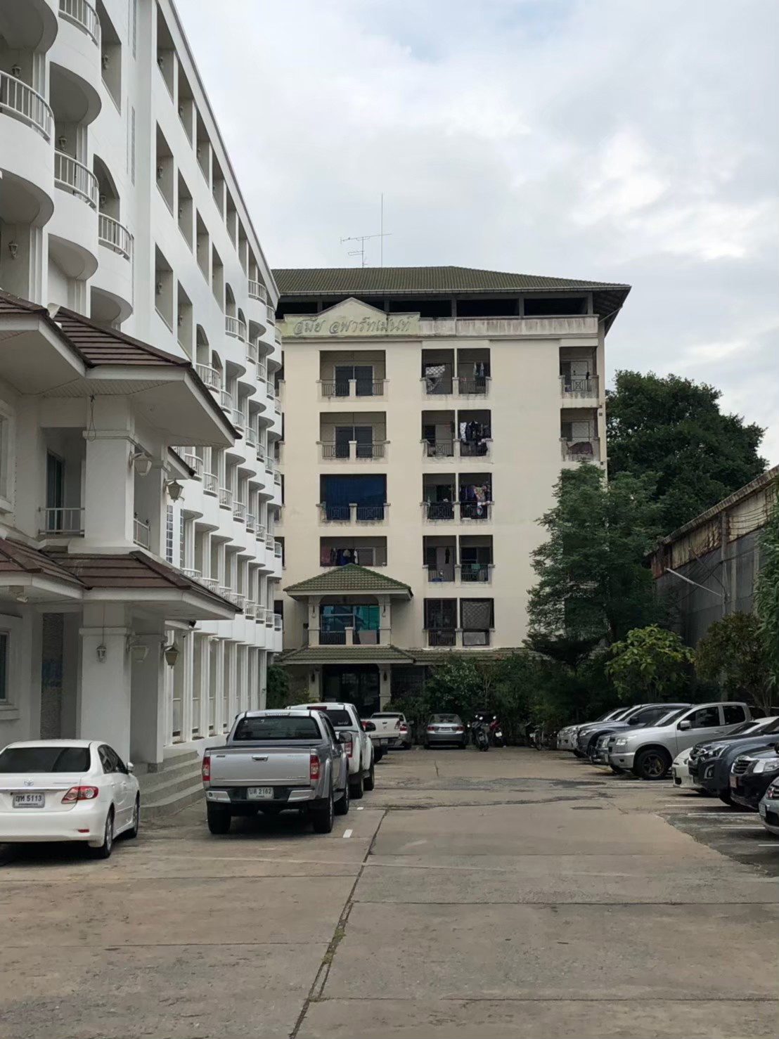 1 Bed Condo — photo 3