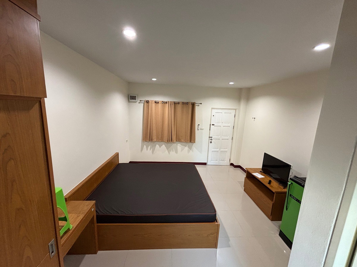 Condo — photo 1