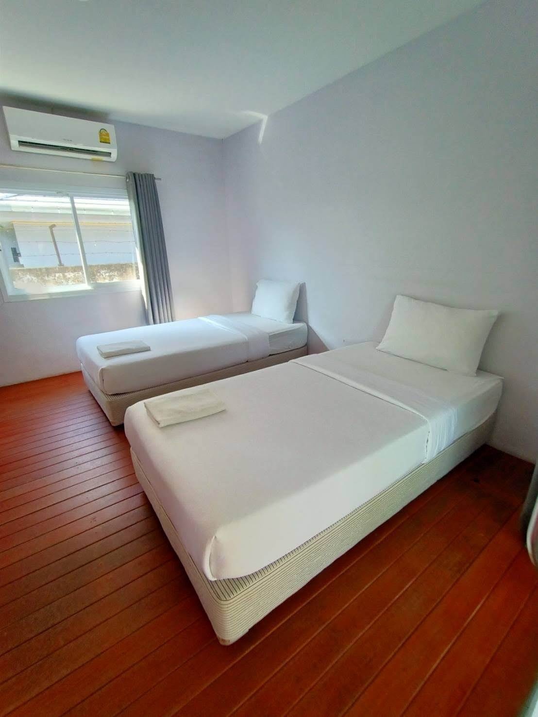 1 Bed Condo — photo 4