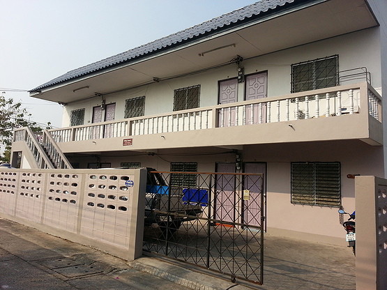 1 Bed Condo — photo 3