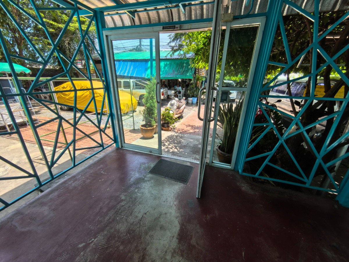 Condo · pathum_thani — photo 5