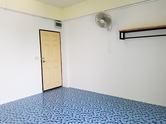 1 Bed Condo · Taling Chan, bangkok — photo 1