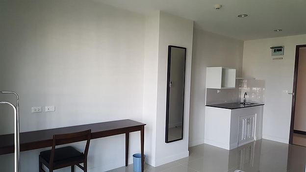 1 Bed Condo · Phra Khanong, bangkok — photo 3
