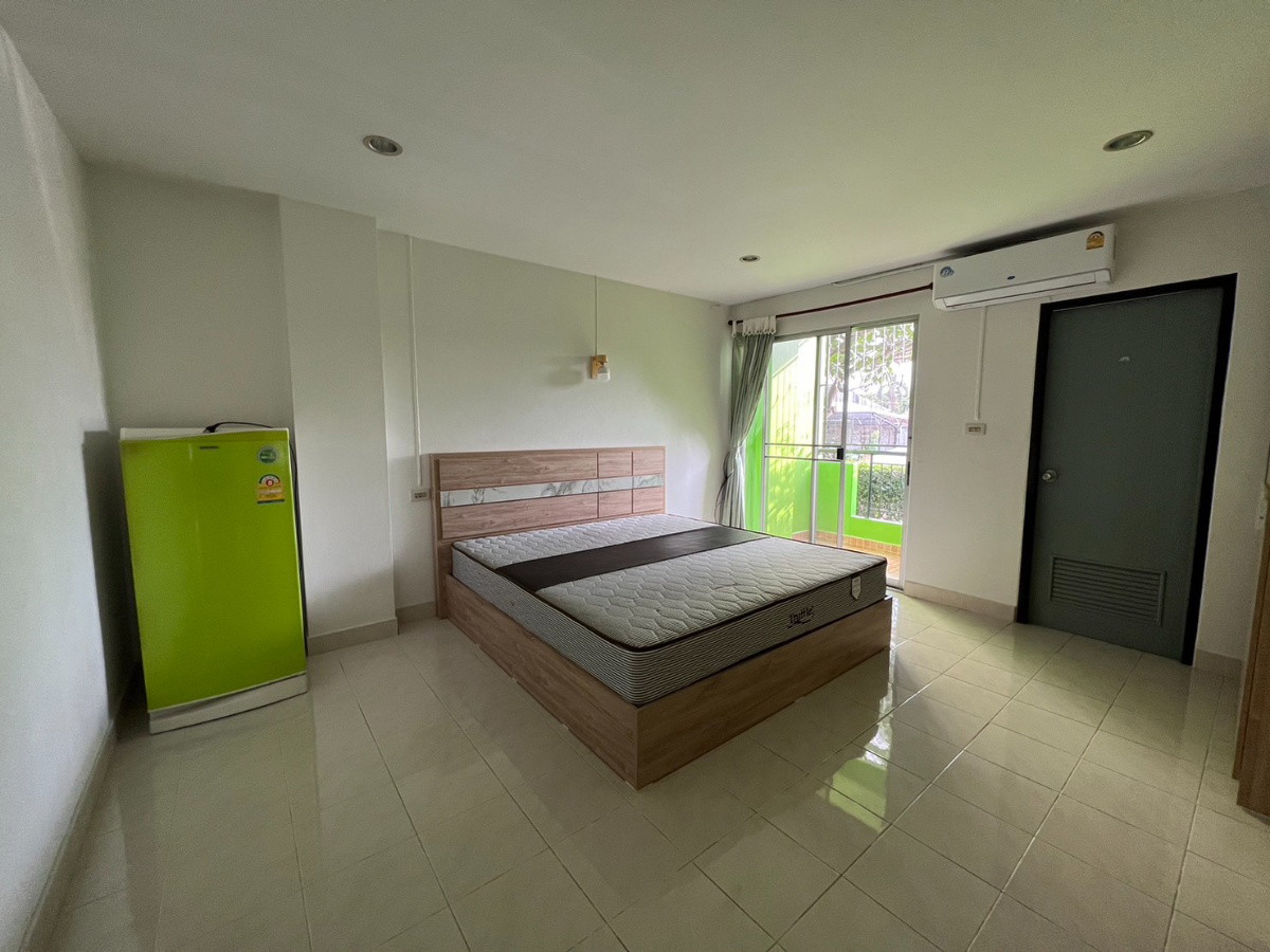 1 Bed Condo · Mueang Chon Buri, chon_buri — photo 2